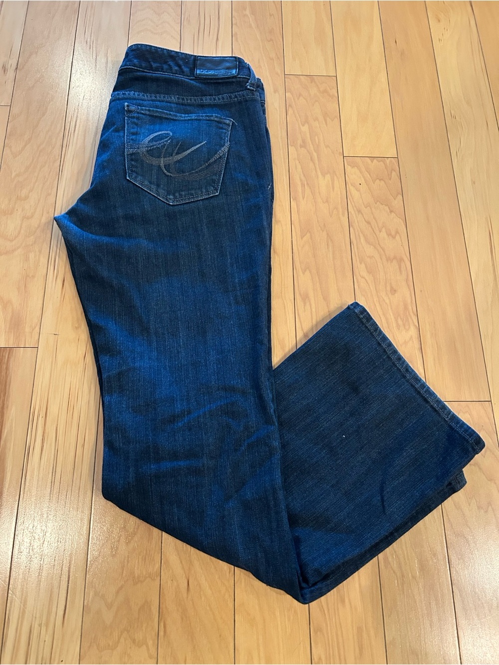 Express Dark Blue Bootcut Stella Jeans, Women’s 6 Short